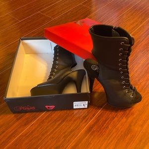 Pleaser Faux Matte Leather Lace Up Bootie
